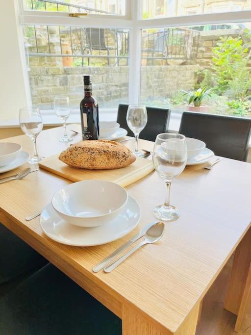 Ilkley Place Luaran gambar